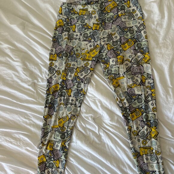 Lularoe buttery soft leggings with cassette design - Picture 2 of 2